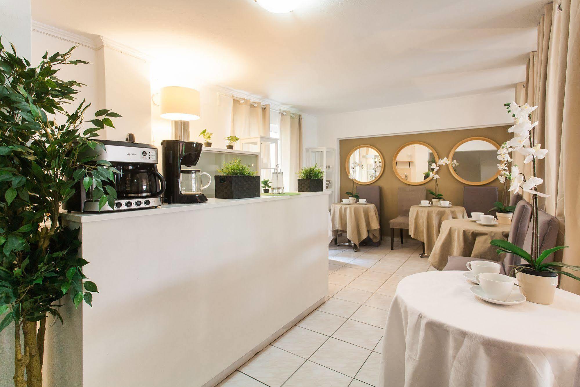 Eva Art Inn Hotel Афіни Екстер'єр фото